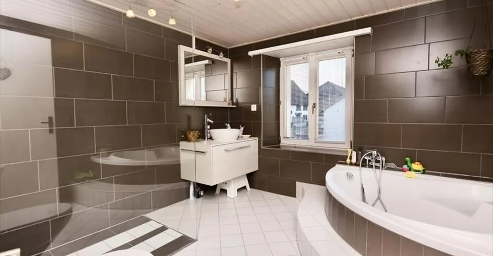 Appartement à vendre de 4.5 pièces dans une ferme rénovée à Chevenez