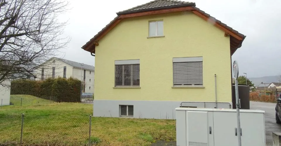 ARI-212 - Immeuble mixte de 250 m2 sur une parcelle de 723 m2 à Bassecourt – Foto 5 von 13