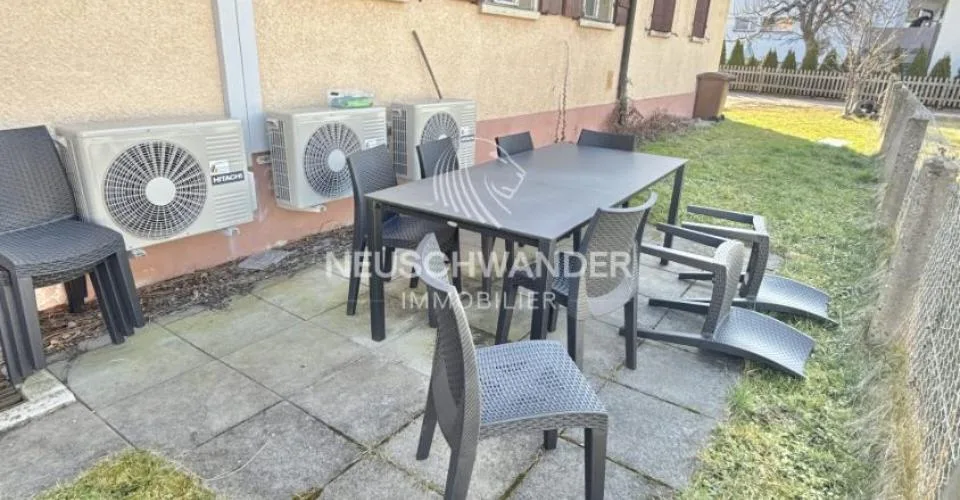 Atelier à transformer en une maison familiale à Bassecourt à vendre