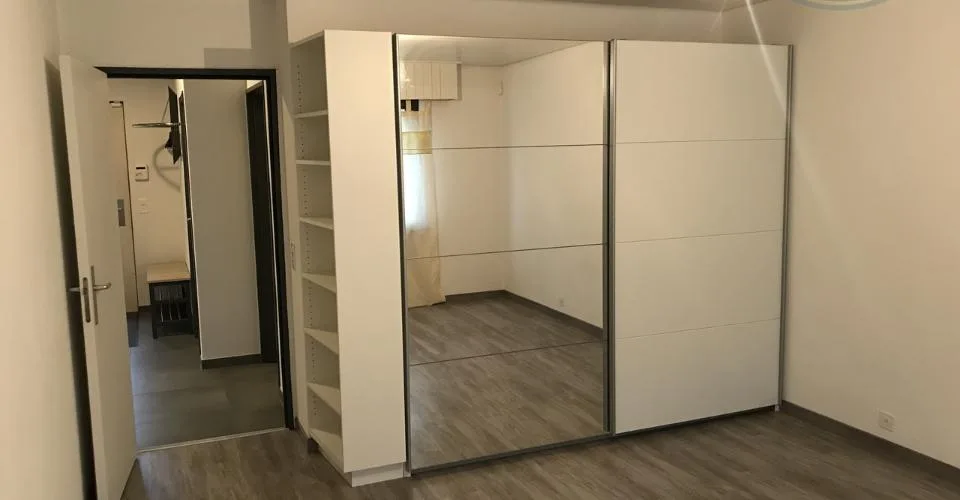 Maison avec grand jardin privatif et terrasse à Coeuve