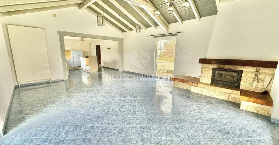 À vendre dans le village de Coeuve charmante maison de 6 pièces