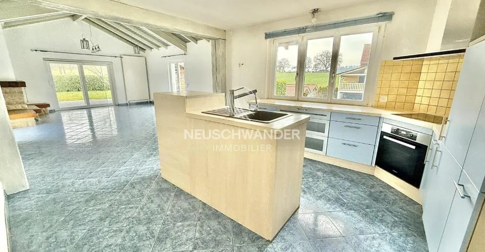 À vendre dans le village de Coeuve charmante maison de 6 pièces