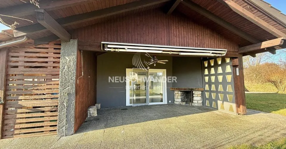 À vendre dans le village de Coeuve charmante maison de 6 pièces