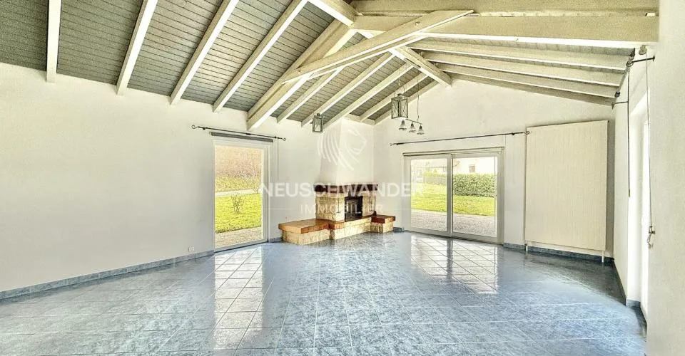 À vendre dans le village de Coeuve charmante maison de 6 pièces