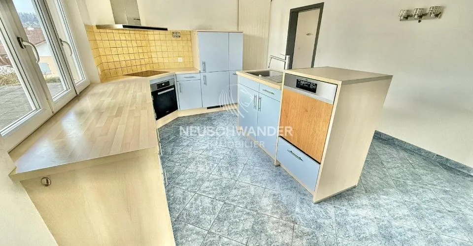 À vendre dans le village de Coeuve charmante maison de 6 pièces
