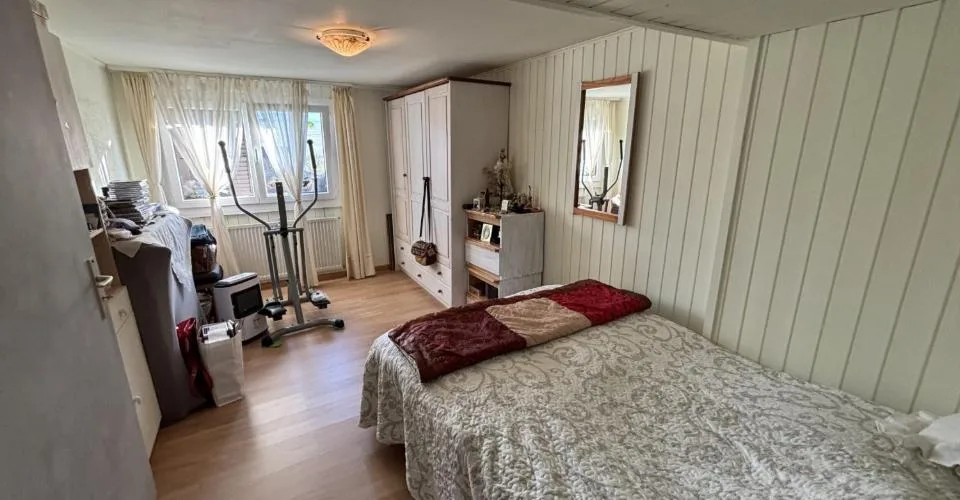Maison familiale de 9 pièces à vendre à Fontenais