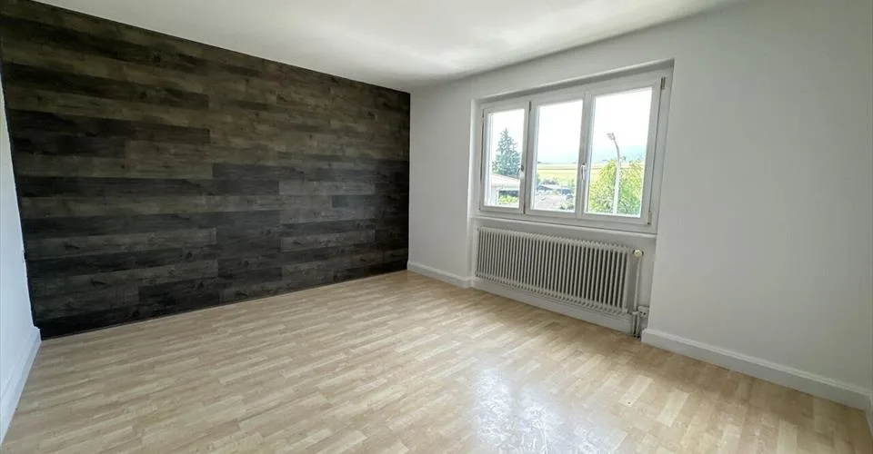 Maison familiale de 9 pièces à vendre à Fontenais