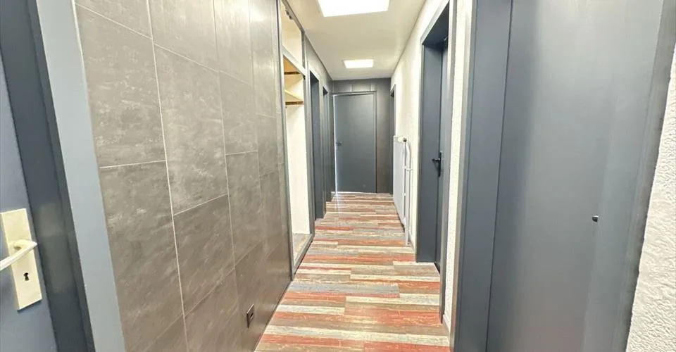 Maison familiale de 9 pièces à vendre à Fontenais