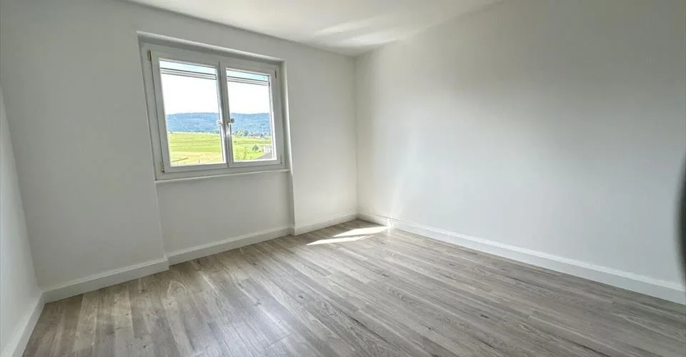 Maison familiale de 9 pièces à vendre à Fontenais