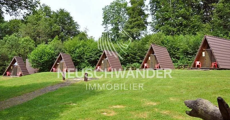 À vendre à Réclère site touristique très fréquenté mondialement connu