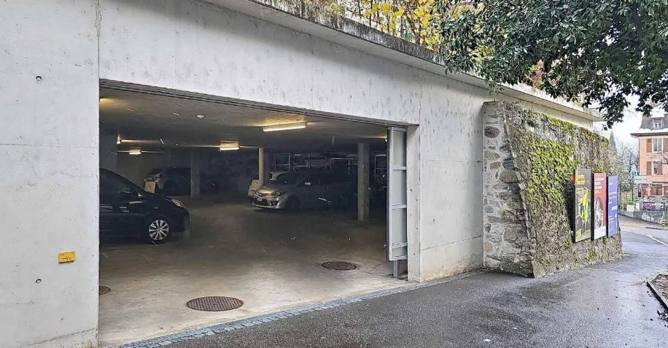 Place de parking intérieure