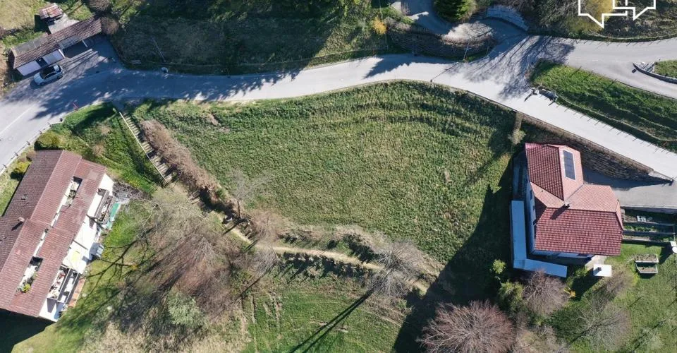 Terrain à bâtir avec permis en force pour 4 villas contiguës