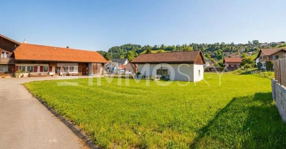 Grosszügiges Bauland mit vielseitigem Potenzial