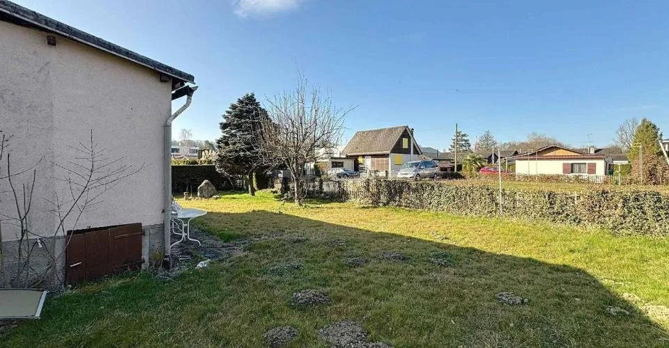 Terrain constructible à proximité du lac