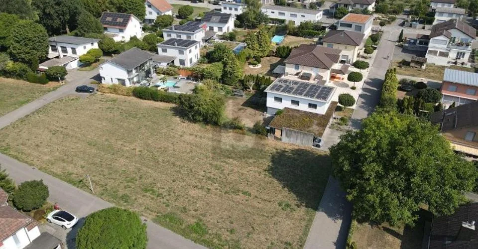 BAUPARADIES IM FAMILIENFREUNDLICHEN QUARTIER