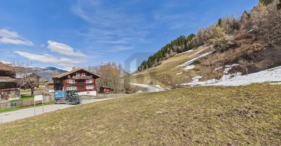 TRAUM-GRUNDSTÜCK MIT SKI-IN-SKI-OUT