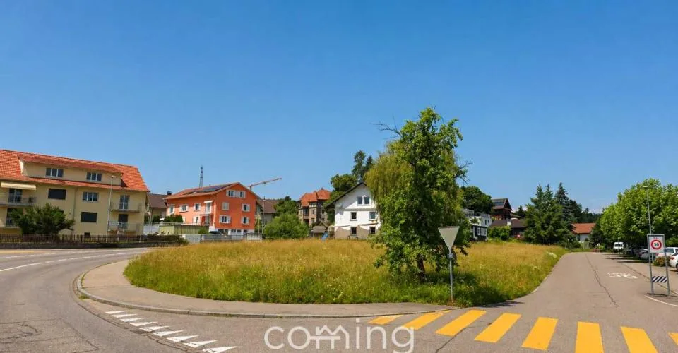 Terrain à bâtir à Kölliken - 3'172 m² avec bâtiment existant et potentiel de développement
