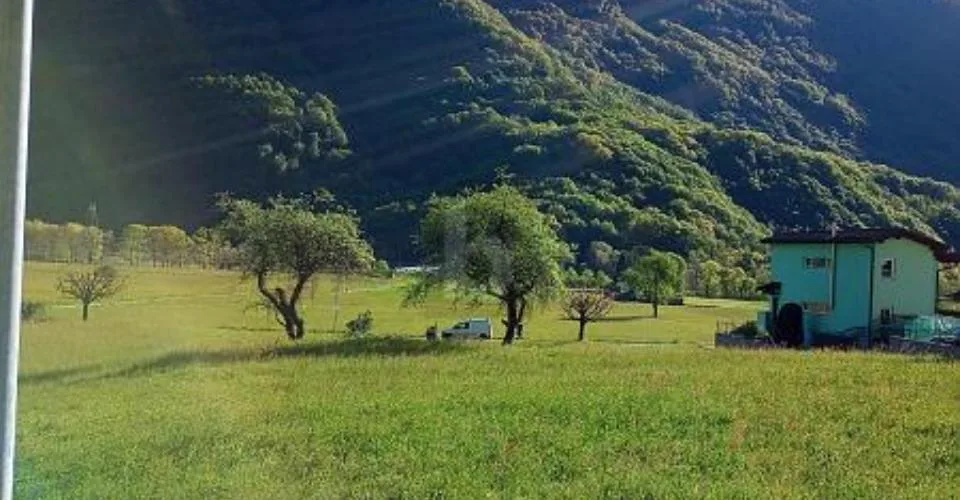 BAULAND AM ENDE DES DORFES, MIT SCHÖNER AUSSICHT