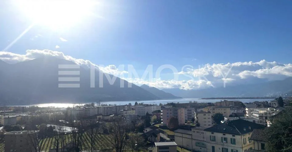 Panorama imprendibile in zona residenziale soleggiata tutto l'anno