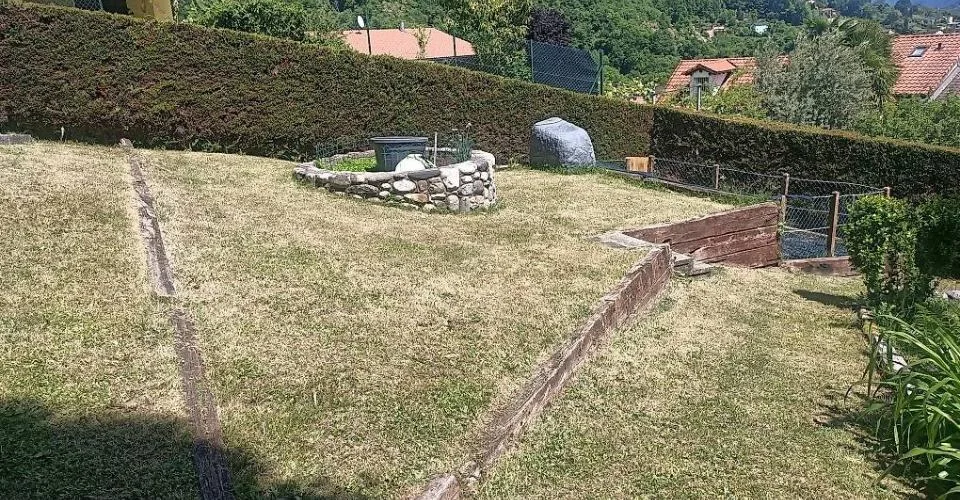 Terreno edificabile con vista lago e accesso privato  posizione esclusiva vicino al Lago di Lugano