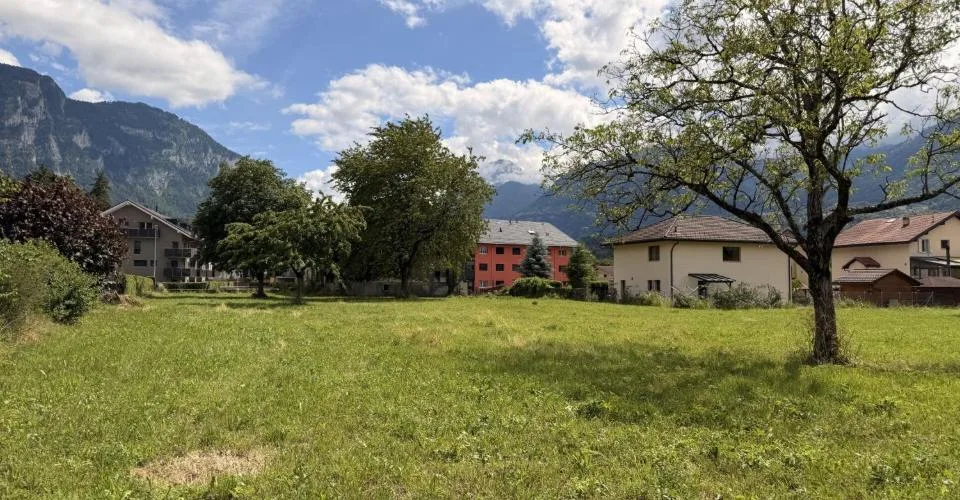 Terrain avec projet à vendre à Bex