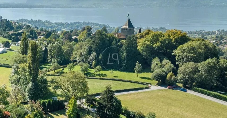 Belle parcelle constructible avec vue à Saint-Légier
