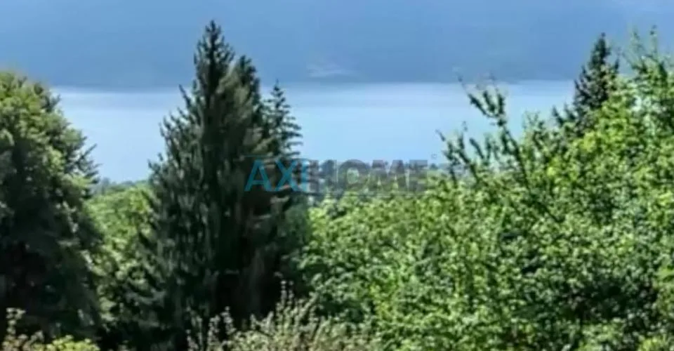 Parcelle à bâtir vue lac avec permis en force d'une villa individuelle