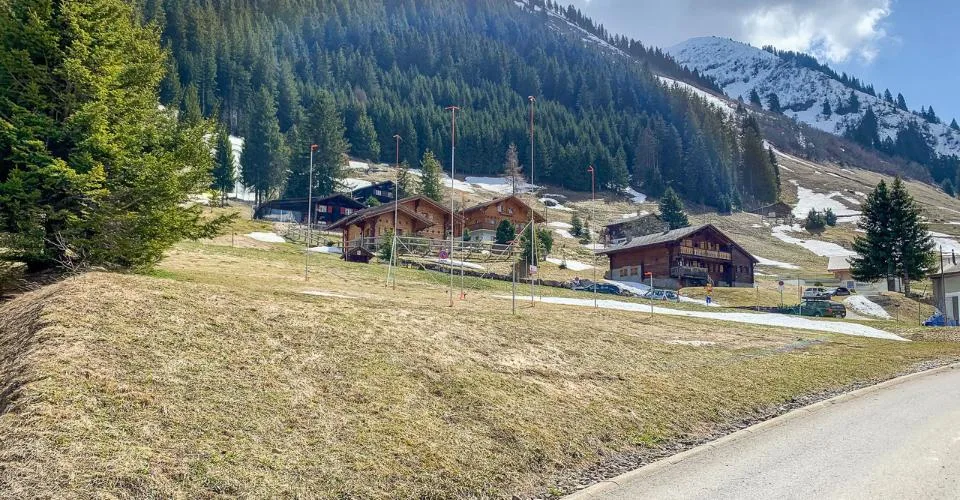 Terrain constructible 1'515 m2 aux Mosses