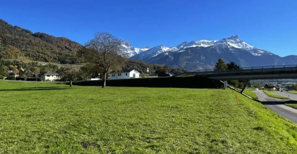 Parcelle à bâtir (Zone périphérique 2000)