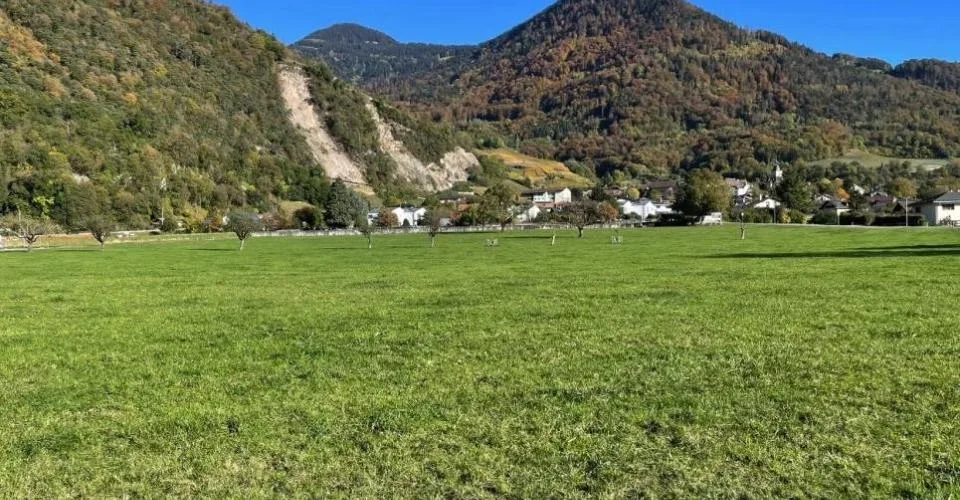 Parcelle à bâtir (Zone périphérique 2000)