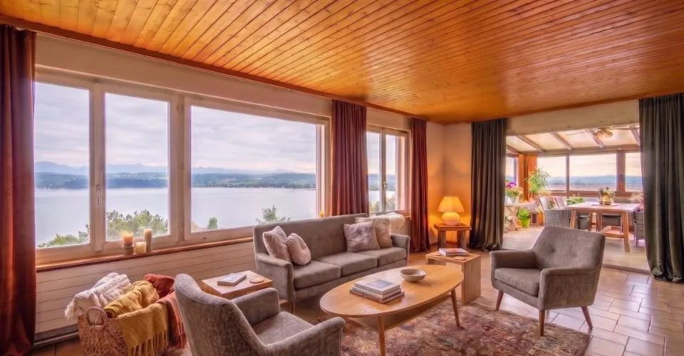 Maison avec vue sur le lac de Morat et la possibilité de construire appartement ou maison en plus de l' existant – Foto 3 von 12