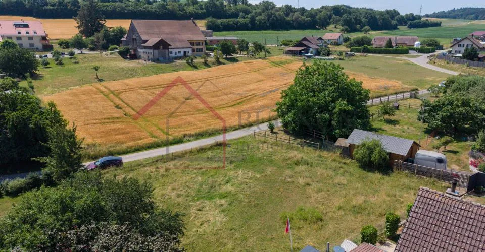 Terrain à bâtir de 993 m² Potentiel de développement résidentiel
