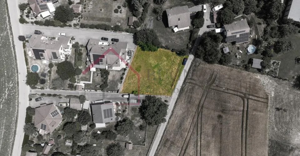 Terrain à bâtir de 993 m² Potentiel de développement résidentiel