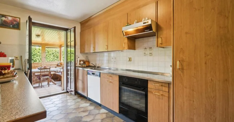 Terrain à fort potentiel avec maison existante pour investisseur