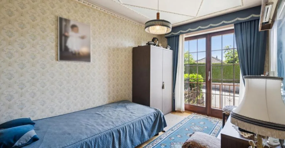 Terrain à fort potentiel avec maison existante pour investisseur