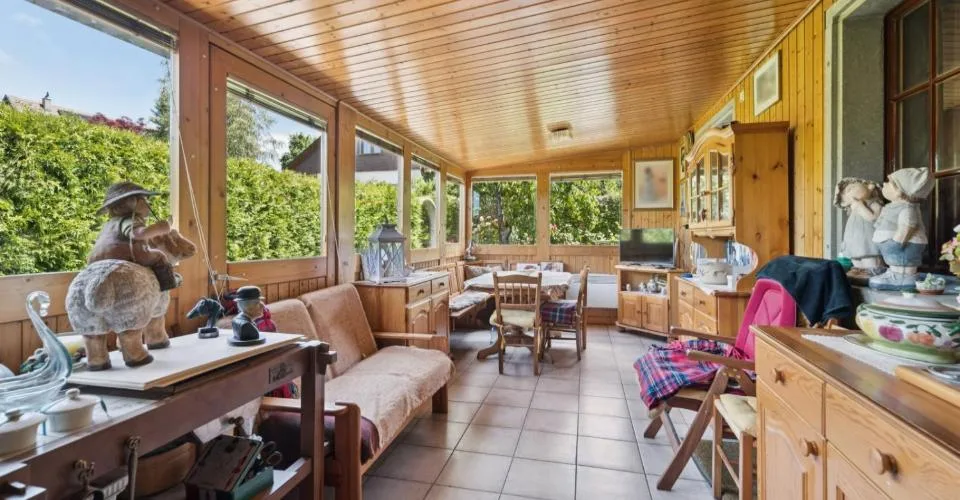 Terrain à fort potentiel avec maison existante pour investisseur
