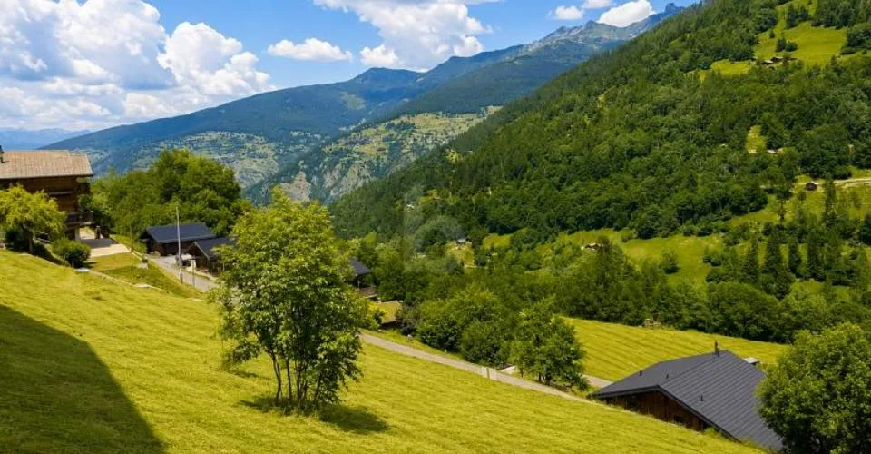 MAGNIFIQUE TERRAIN DANS UN CADRE NATUREL