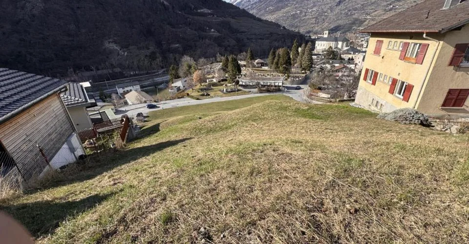Ruhiges 0-Zimmer-Baugrundstück mit Entwicklungspotenzial, Visp