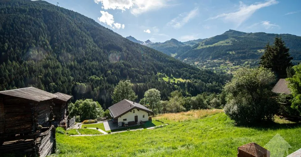 Très belle parcelle à construire au centre d'Ayer – Foto 5 von 11