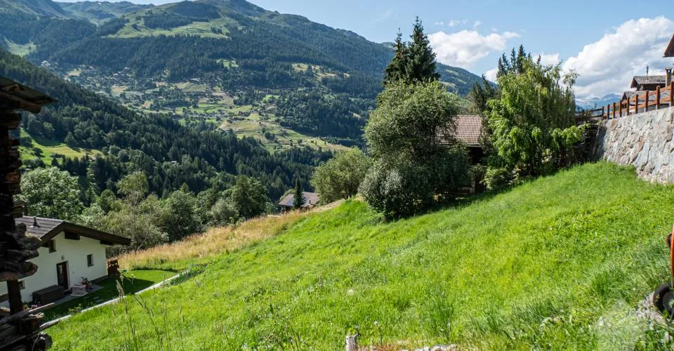 Très belle parcelle à construire au centre d'Ayer – Foto 4 von 11