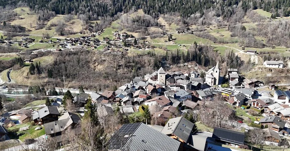Magnifique terrain à bâtir de 587 m2 à Vissoie – foto 3 di 7