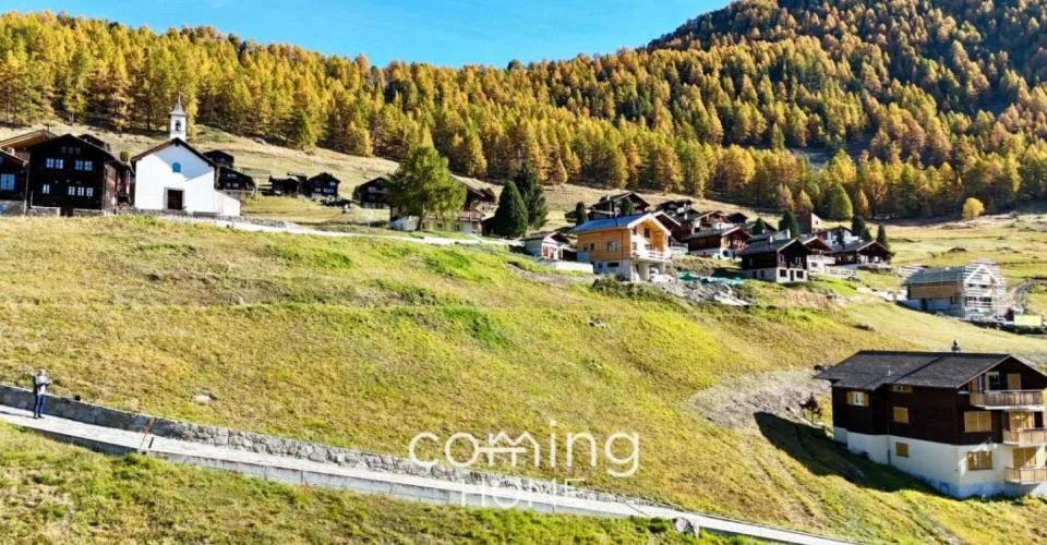 Gspon - Rare parcelle constructible sur un haut plateau ensoleillé avec vue alpine lointaine