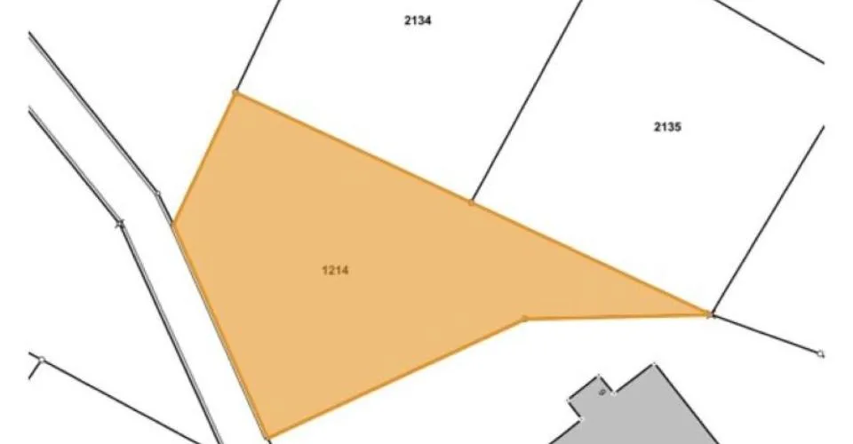 Gspon - Rare parcelle constructible sur un haut plateau ensoleillé avec vue alpine lointaine