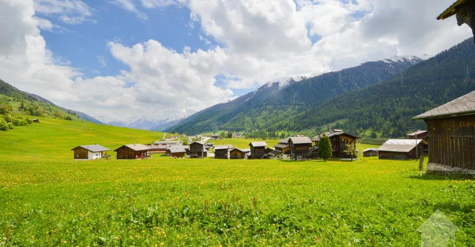 Parcelle à bâtir à Gluringen – Votre rêve d'une maison dans les Alpes!