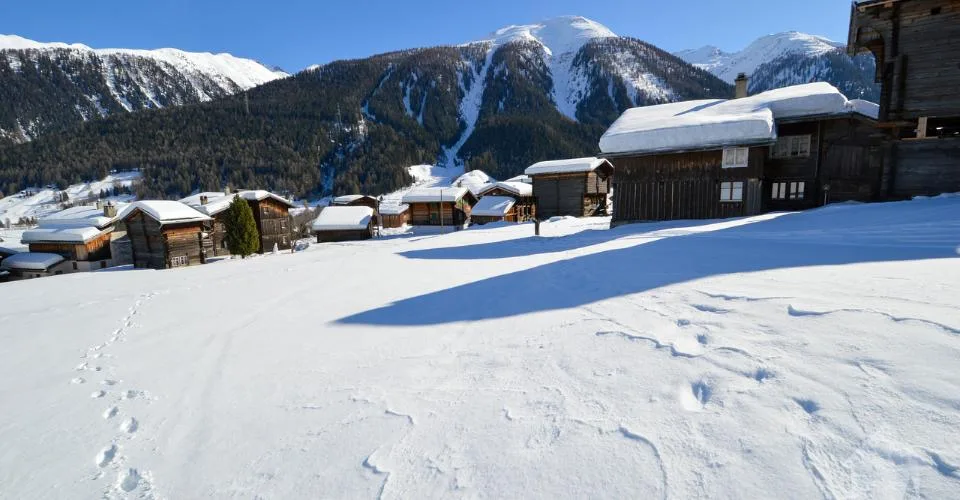 Parcelle à bâtir à Gluringen – Votre rêve d'une maison dans les Alpes!