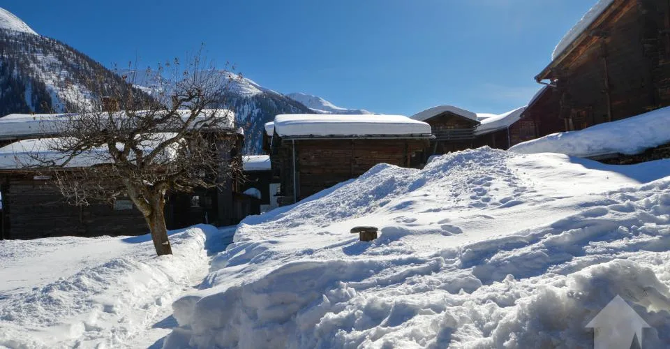 Parcelle à bâtir à Gluringen – Votre rêve d'une maison dans les Alpes!