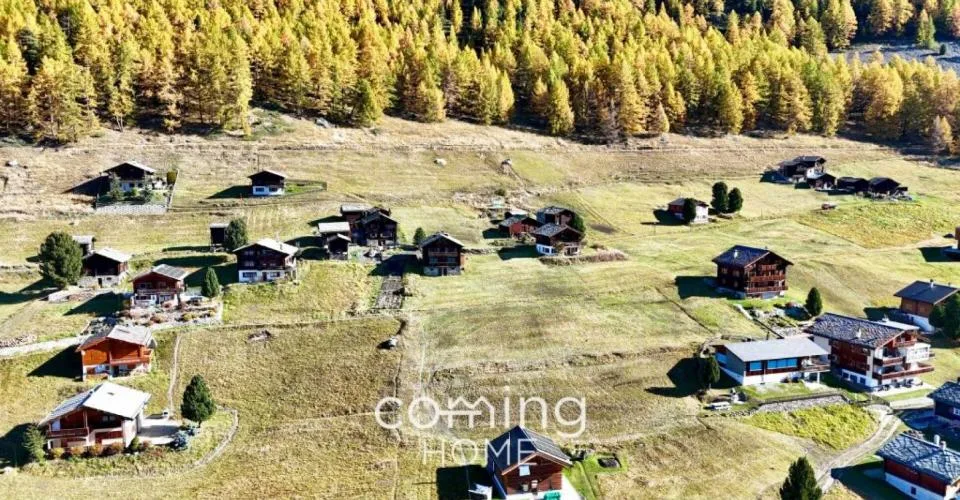 Terrain à bâtir proche de la nature à Gspon - Panorama alpin, tranquillité et qualité de vie alpine