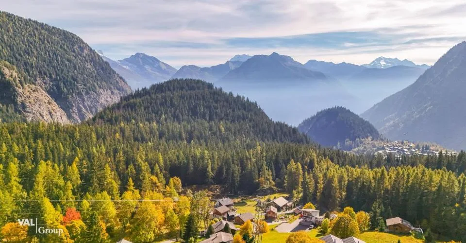 Terrain constructible à Blatten, près de Naters - emplacement calme dans le hameau de Rischinen avec une vue imprenable