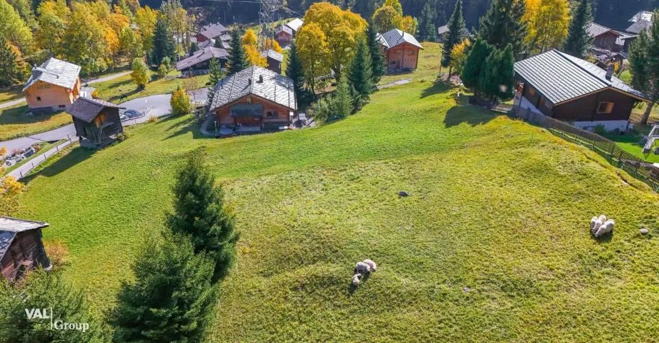 Terrain constructible à Blatten, près de Naters - emplacement calme dans le hameau de Rischinen avec une vue imprenable