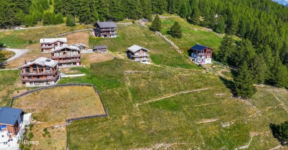 Beaux terrains à bâtir avec des vues magnifiques à Saas-Fee